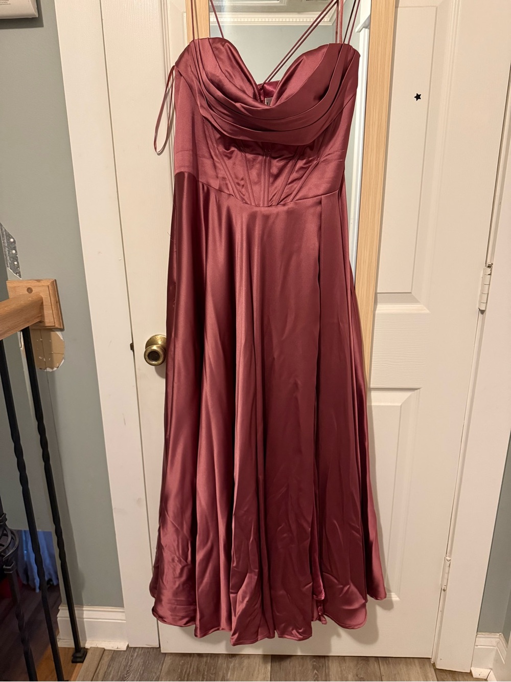 Elegant Rose Satin Spaghetti-Strap A-Line Dress